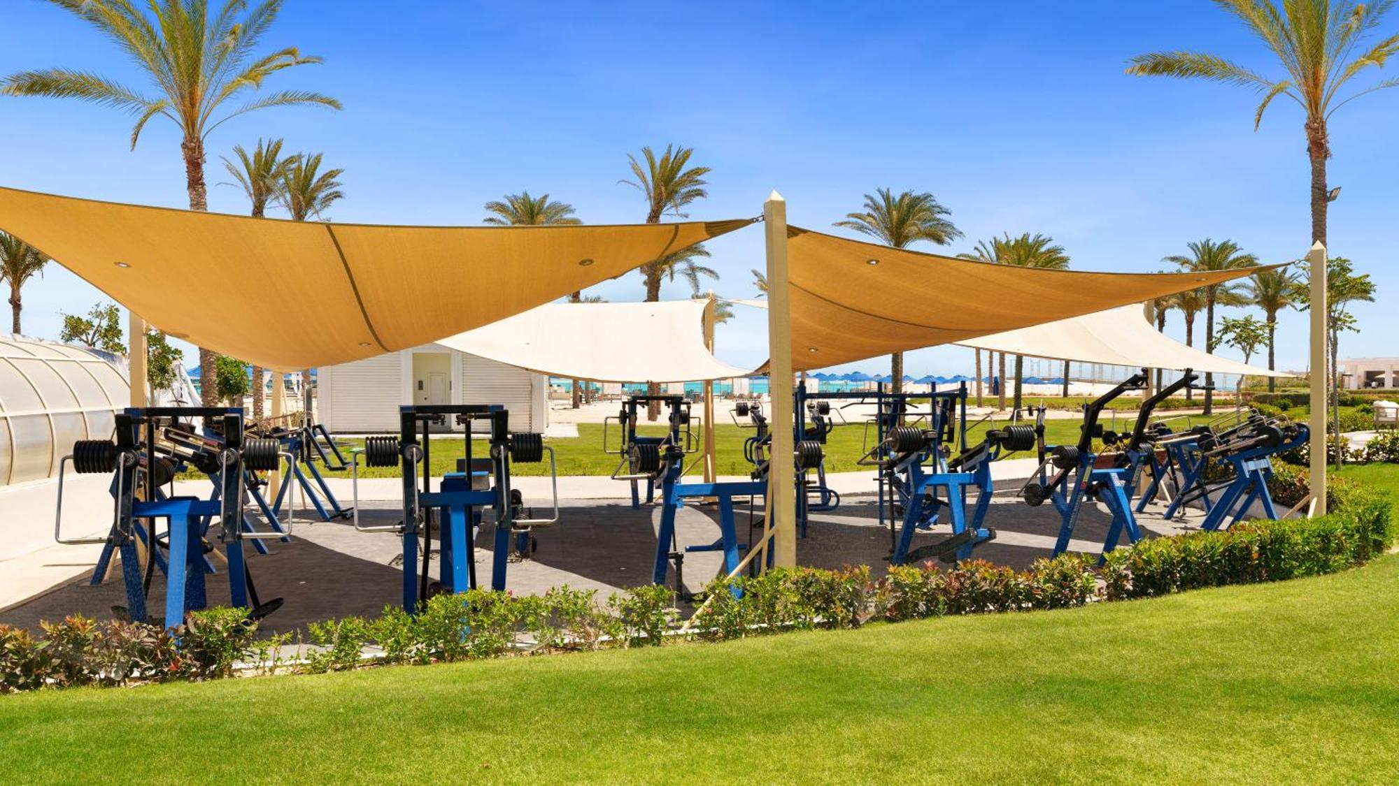 Rixos Premium Alamein エル・アラメイン エクステリア 写真 The outdoor gym at the resort